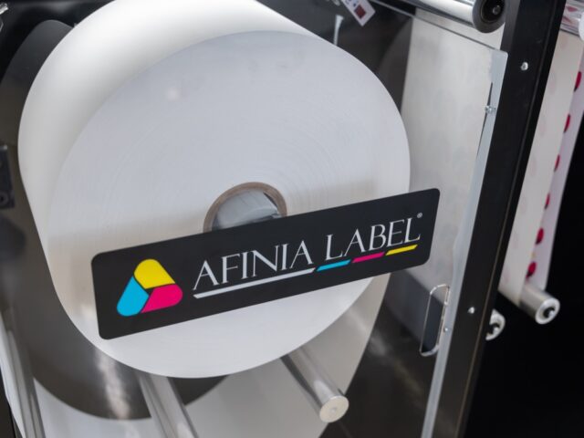 Large media capacity. DLP-2200 Digital Label Press Afinia Label