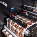 Label web splicing table for easy job changeover on the DLF Quattro